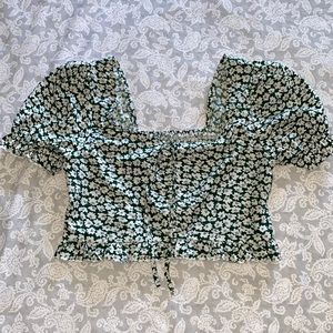 SHEIN floral ruffle crop top size M